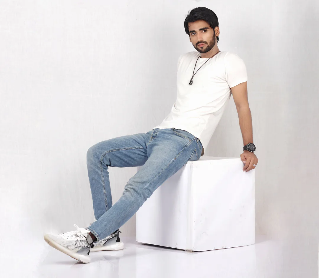 man wearing slim-cut jeans