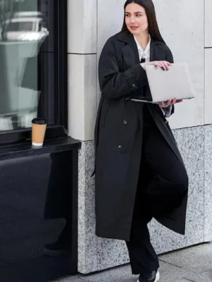 Style Your Classic White Shirt: 10 Outfit Ideas for the US - Cover Image