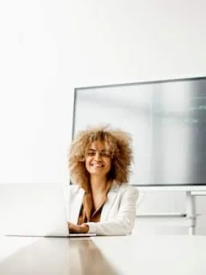 How to Choose the Right Laptop: A 2025 Guide for Your Needs - Cover Image